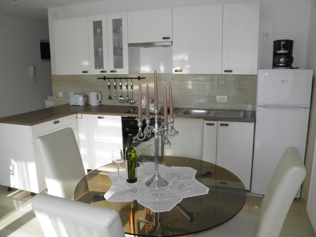 Apartments Perla Dinjiška Eksteriør billede
