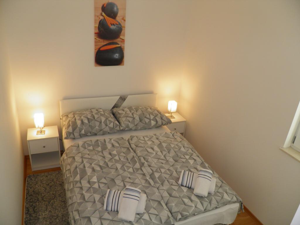 Apartments Perla Dinjiška Eksteriør billede